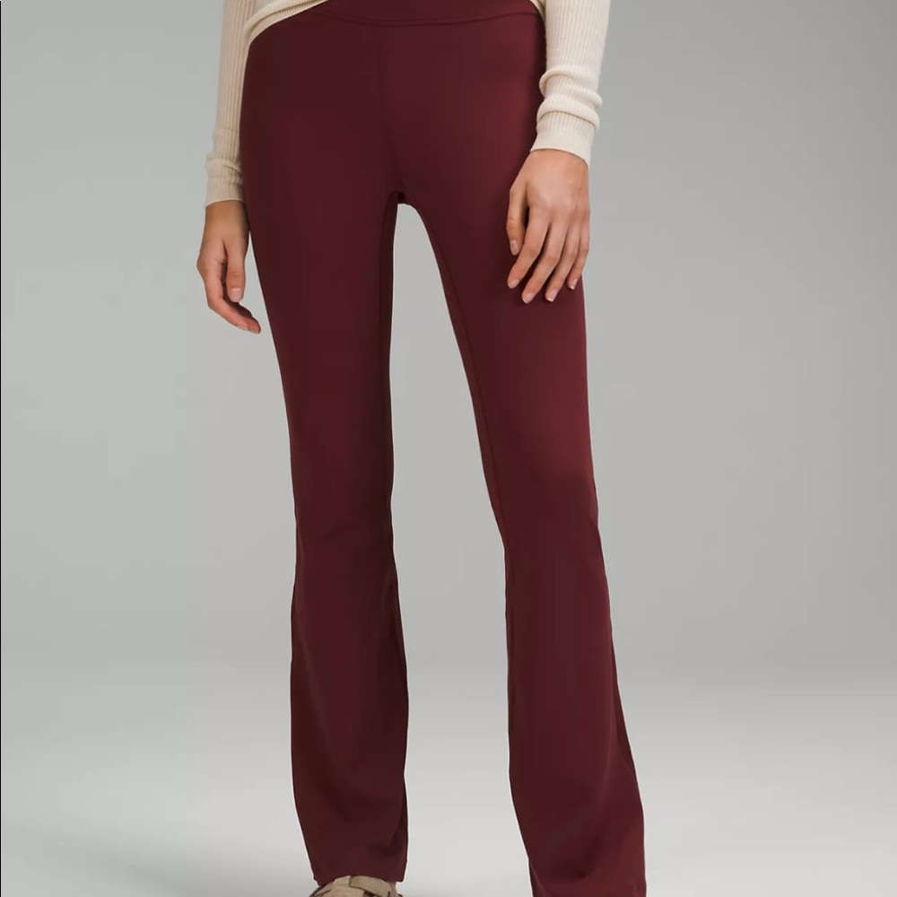 Lululemon Groove Super-High-Rise Flared Pant Nulu